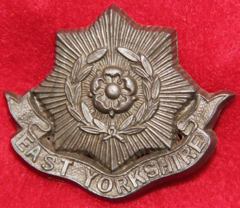 E Yorks Plastic Cap Badge