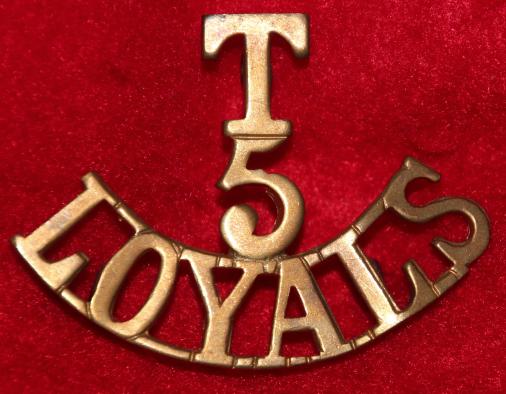 T/5/Loyals Shoulder Title