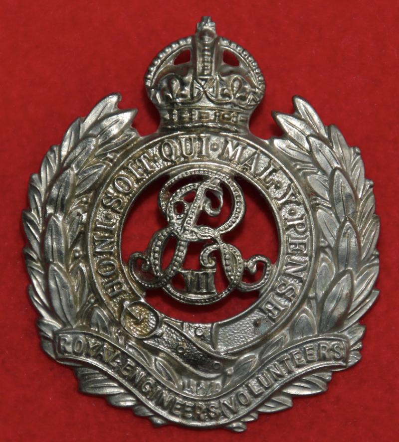 RE (Vols) Cap Badge
