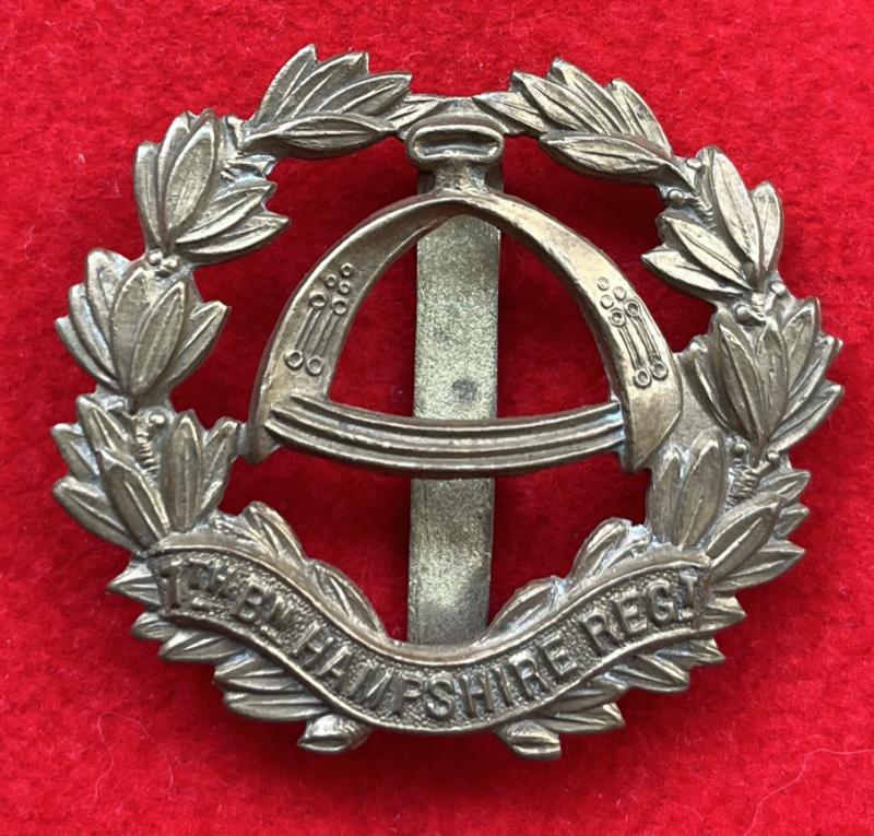 7th Hampshire Cap Badge