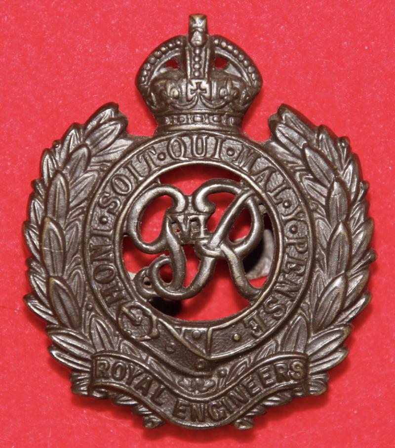 RE G6th OSD Cap Badge