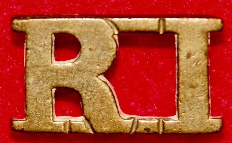 RI Officer's Shoulder Title
