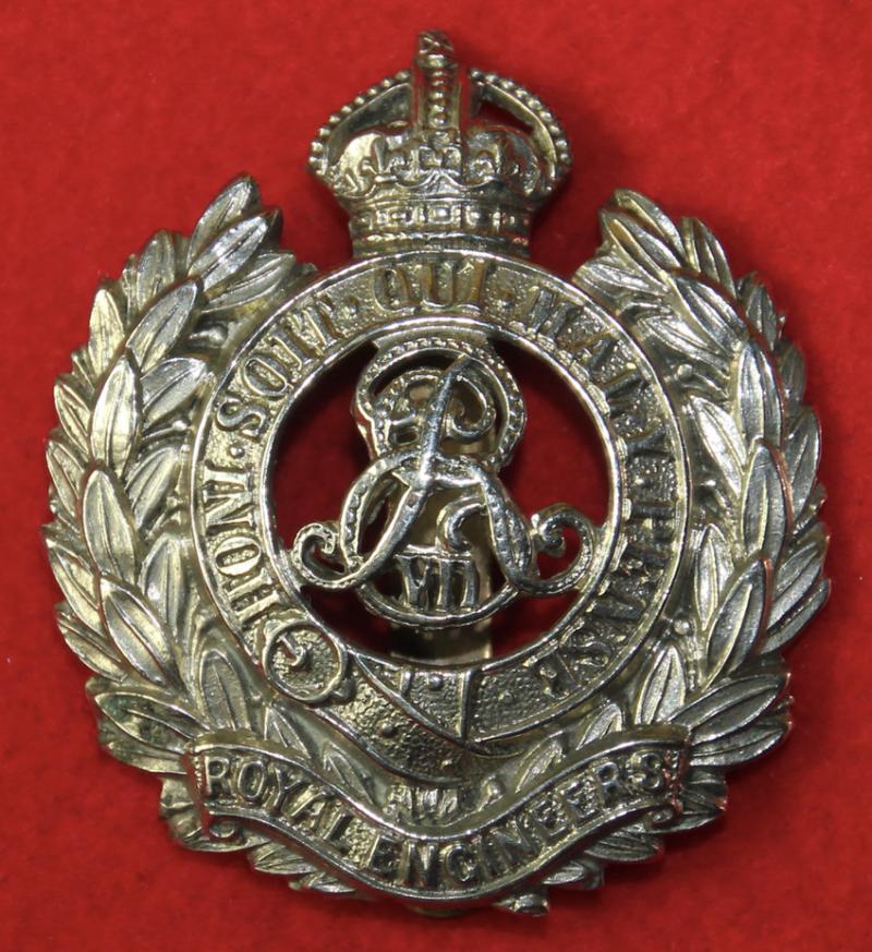 RE (Vols) Cap Badge