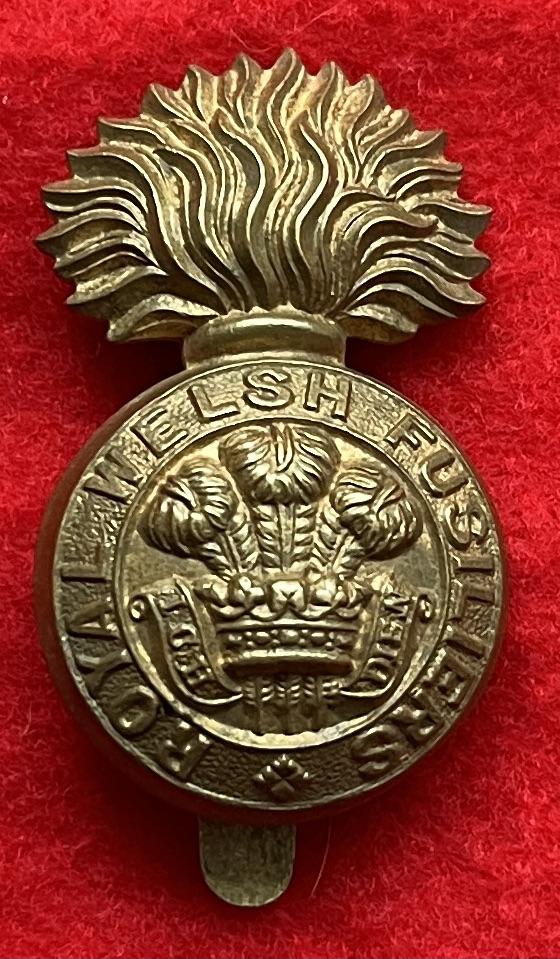 RWF (1916) Cap Badge