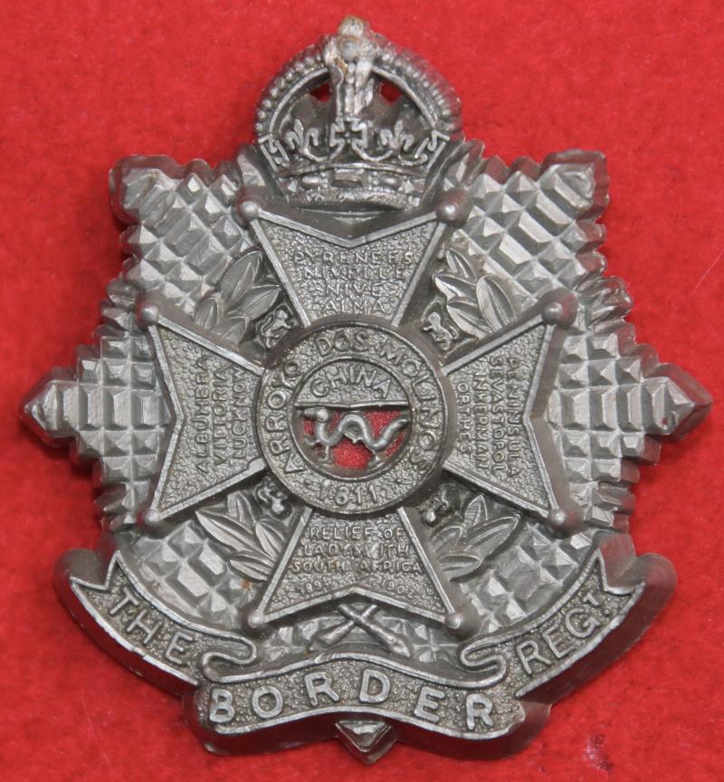 Border Regt Plastic Cap Badge