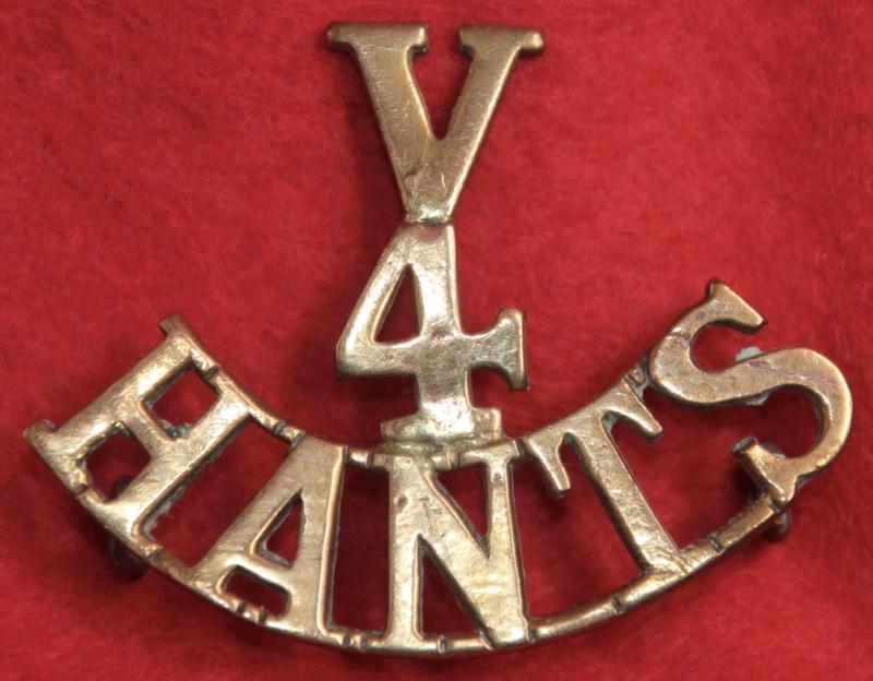 V/4/Hants Shoulder Title