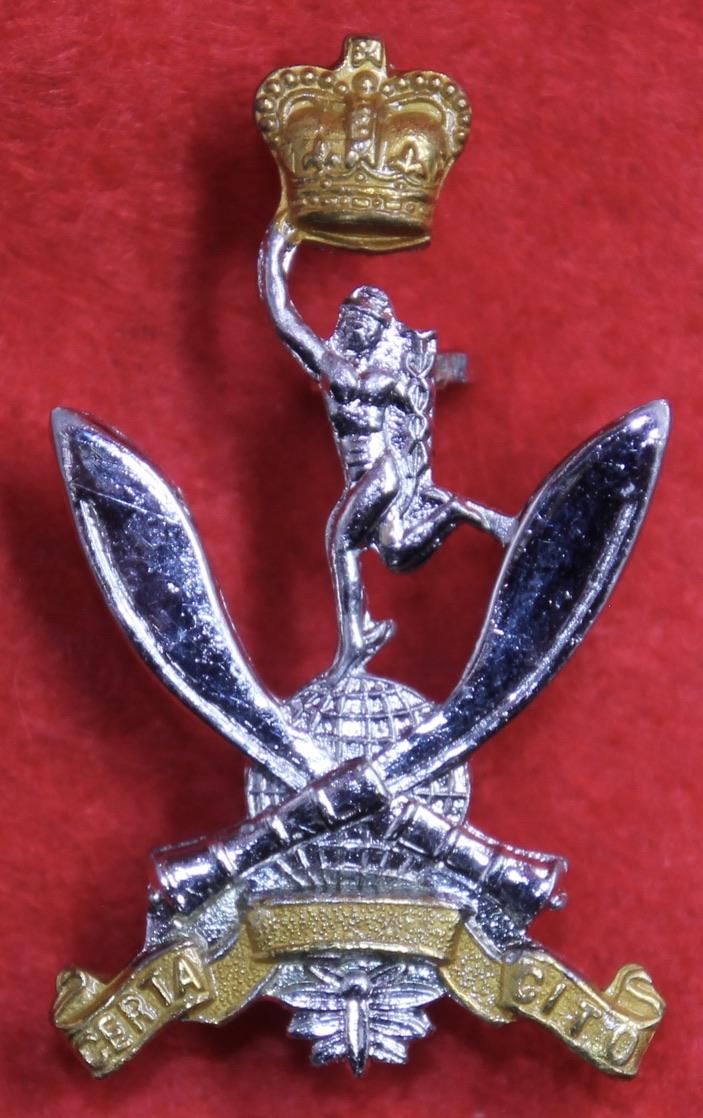 Gurkha Signals Officer's Cap Badge