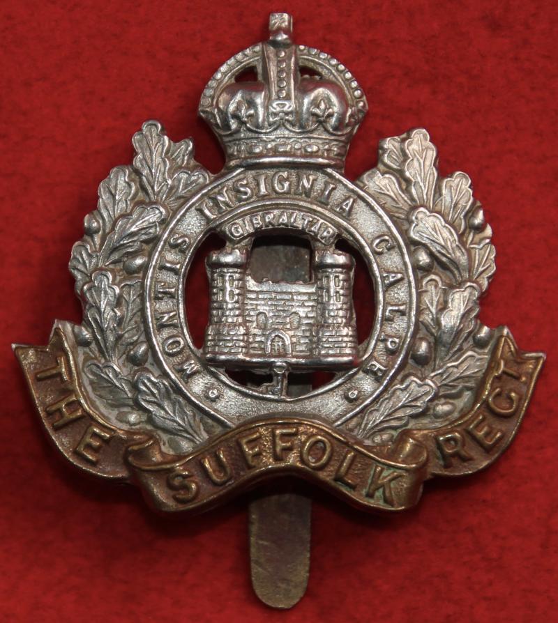 Suffolk Regt 'Two Towers' Cap Badge