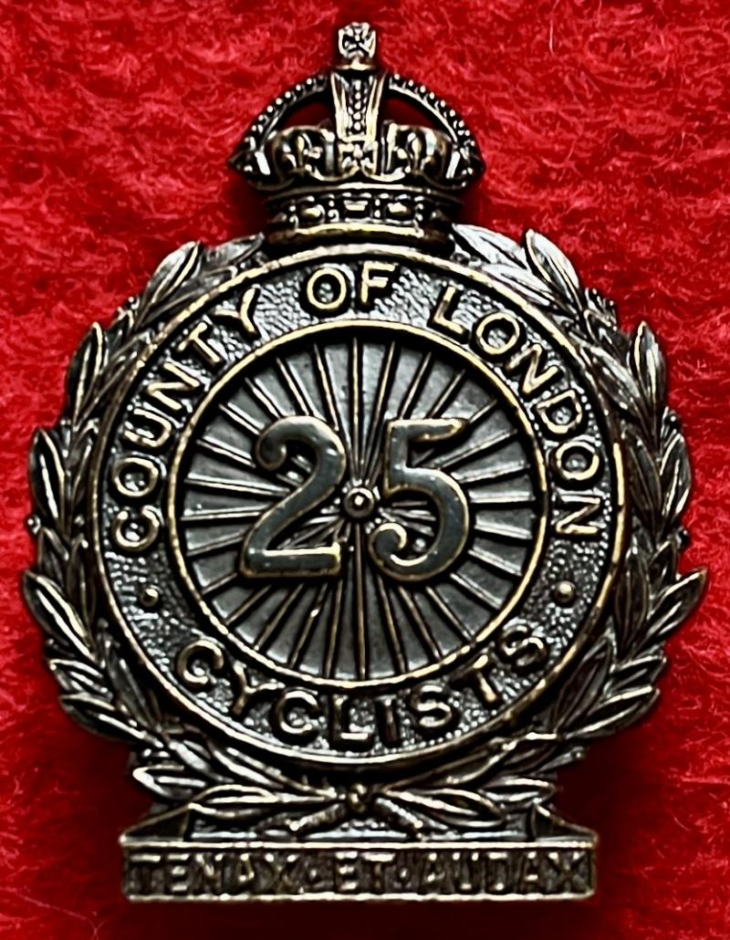 25th London Cap Badge