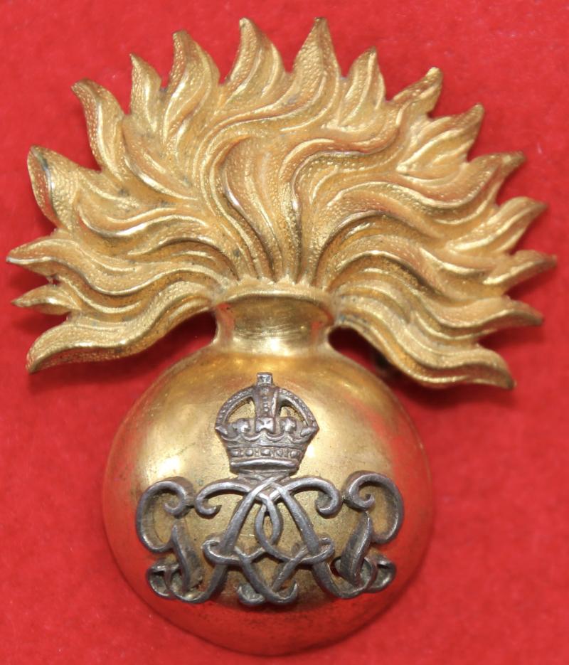 GG G6th QM's Cap Badge