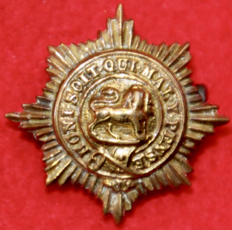 Early Worcestershire Regt Collar Badge