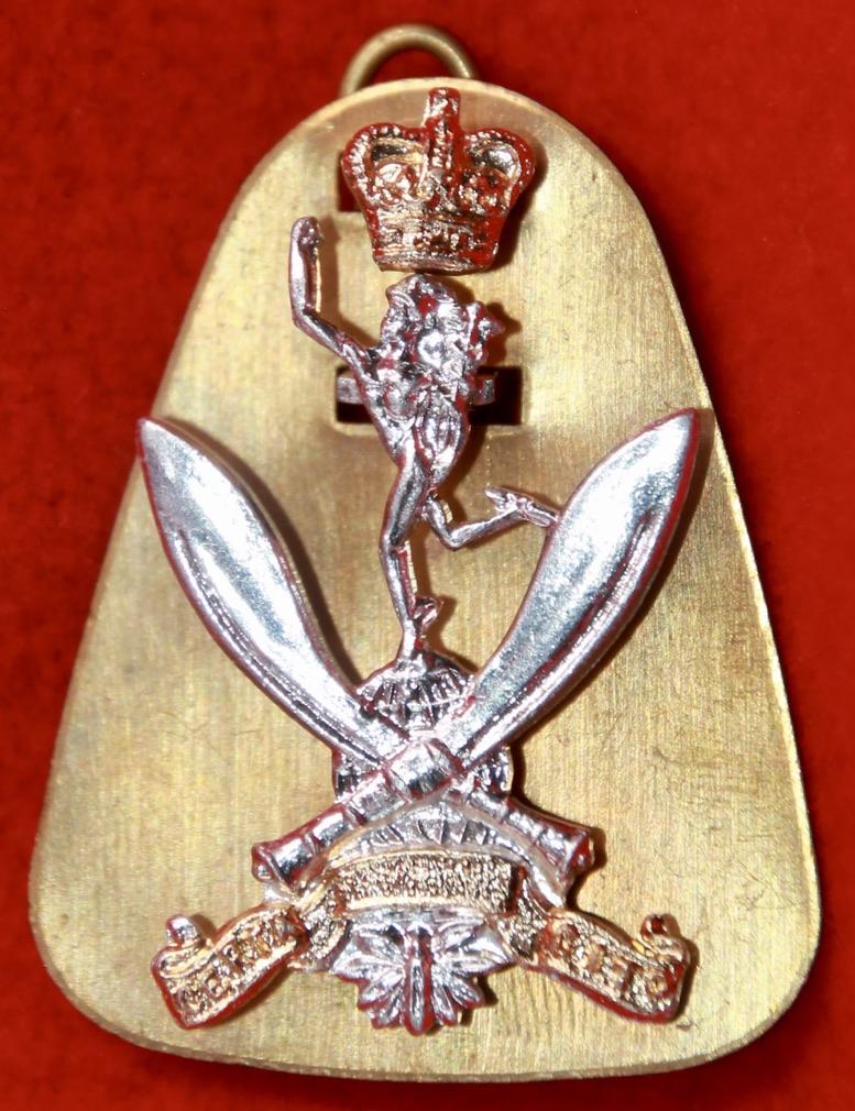 Anodised Gurkha Signals Cap Badge