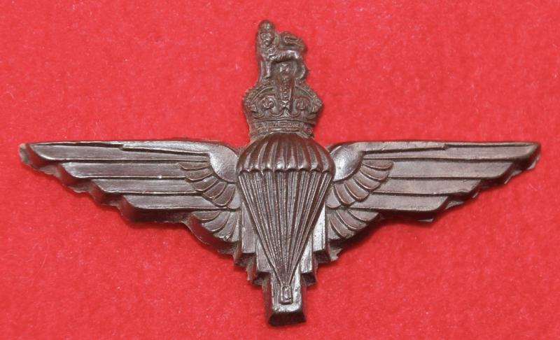 Parachute Regt Plastic Beret Badge