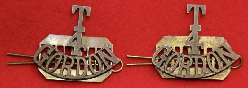 T/4/Gordon Shoulder Titles