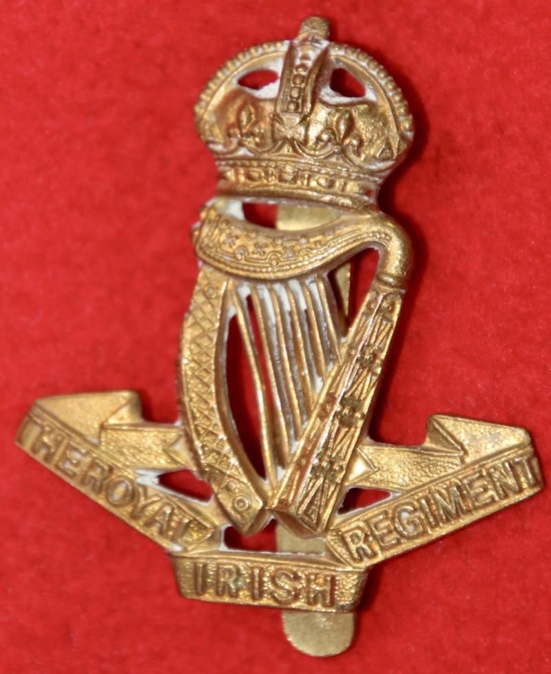 RIR Cap Badge